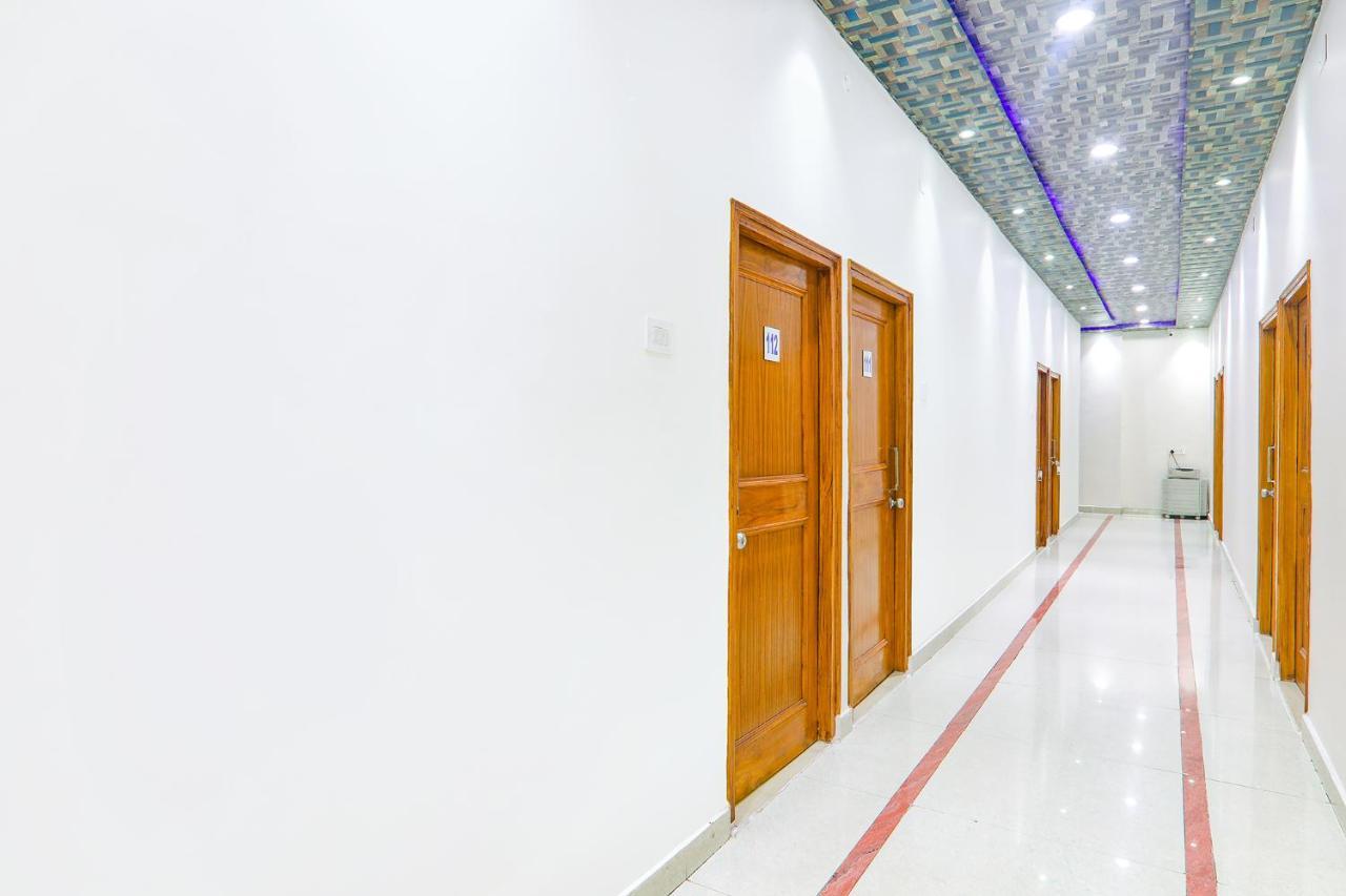 Capital O 64299 Hotel Suncity Juhi Bari Exterior foto